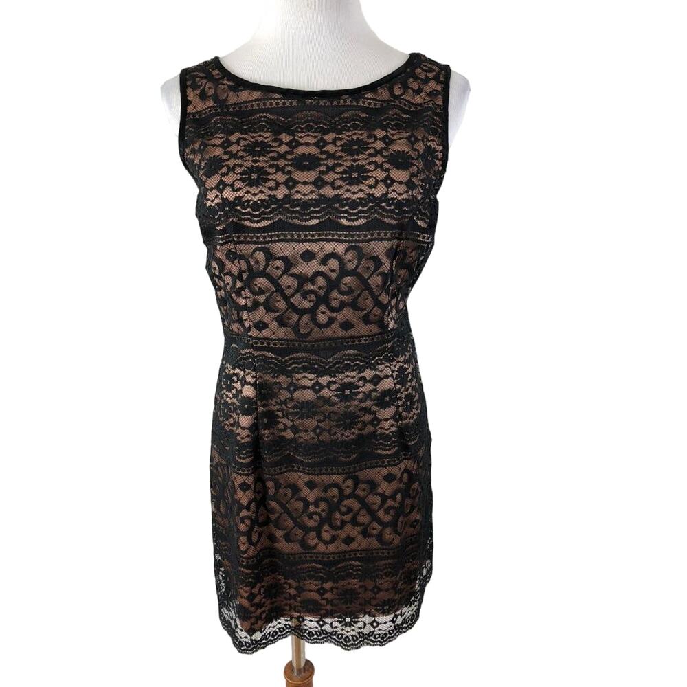 La Belle Soft Lace Shift Dress Illusion Sleeveless Boat Neck Knee Length Size 7